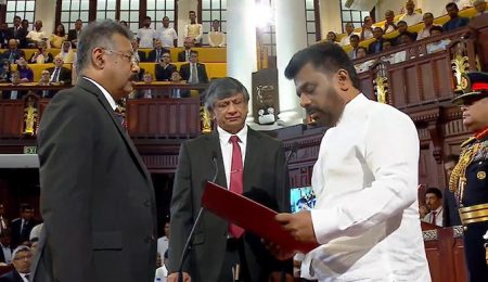 Anura Dissanayake Sworn in as Sri Lankas President, Vows to Rewrite History After Economic Crisis anura-dissanayake-sworn-in-as-sri-lankas-president,-vows-to-rewrite-history-after-economic-crisis