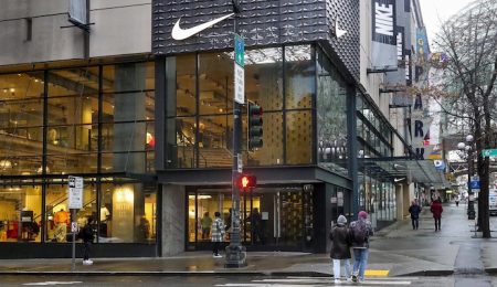 Nike Withdraws Revenue Forecast Amid Leadership Change, Sales Decline nike-withdraws-revenue-forecast-amid-leadership-change,-sales-decline