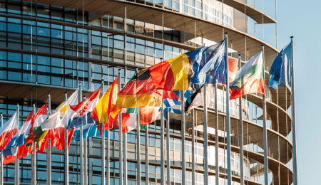 EU Probes YouTube, Snapchat, TikTok Algorithms Over Harmful Content eu-probes-youtube,-snapchat,-tiktok-algorithms-over-harmful-content