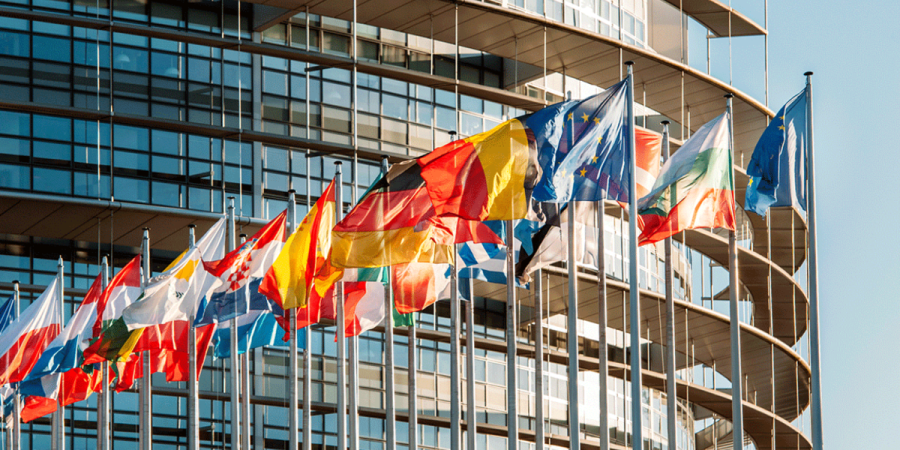 EU Probes YouTube, Snapchat, TikTok Algorithms Over Harmful Content eu-probes-youtube,-snapchat,-tiktok-algorithms-over-harmful-content