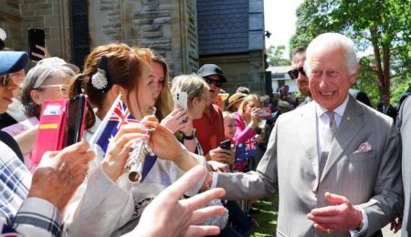 king-charles-kicks-off-australian-tour-with-a-church-service