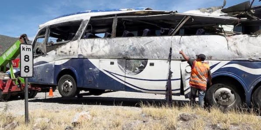 Nineteen Dead, Six Injured In Mexico Bus Crash Involving Tractor-Trailer nineteen-dead,-six-injured-in-mexico-bus-crash-involving-tractor-trailer
