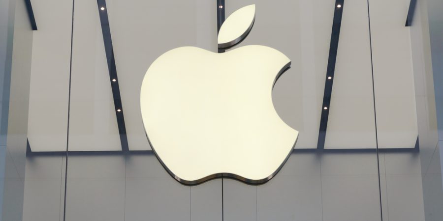 Apple Nears $4 Trillion Market Value, Fueled by AI Innovations and iPhone Upgrade Hopes apple-nears-$4-trillion-market-value,-fueled-by-ai-innovations-and-iphone-upgrade-hopes