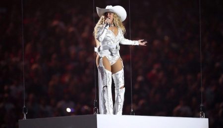 Beyoncés Performance Shines in Netflixs Christmas Day NFL Debut beyonces-performance-shines-in-netflixs-christmas-day-nfl-debut