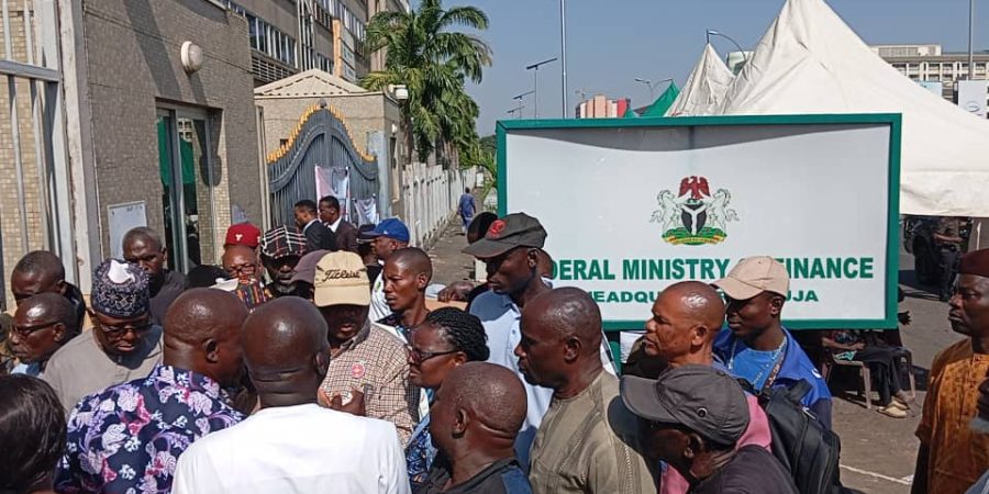 Retired Military Officers Protest Unpaid Entitlements, Barricade Finance Ministry in Abuja retired-military-officers-protest-unpaid-entitlements,-barricade-finance-ministry-in-abuja