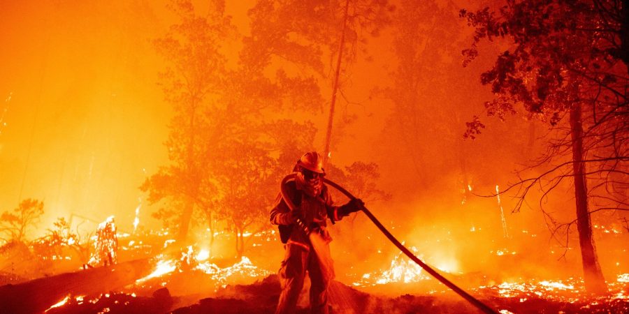 Los Angeles Sports Teams Postpone Games Amid Wildfire Threats los-angeles-sports-teams-postpone-games-amid-wildfire-threats