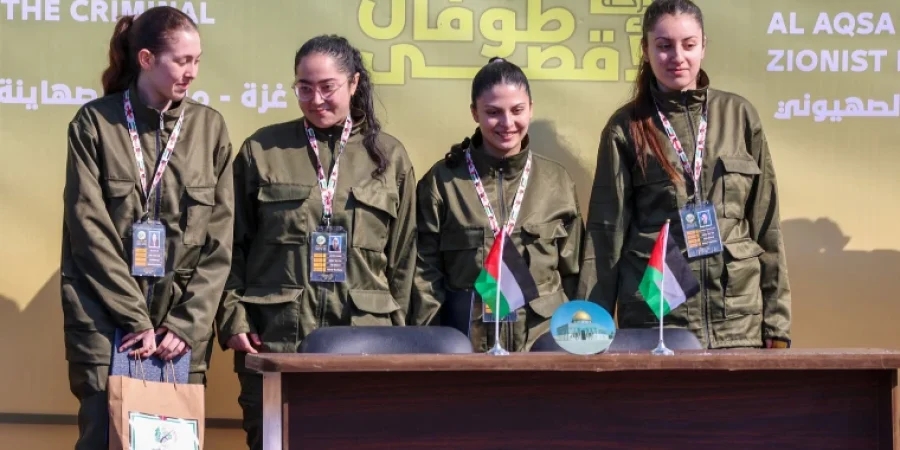 Hamas Releases Four Israeli Soldiers In Prisoner Exchange Amid Ceasefire hamas-releases-four-israeli-soldiers-in-prisoner-exchange-amid-ceasefire