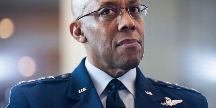 Trump Fires Chairman of Joint Chiefs of Staff, CQ Brown, in Military Leadership Shake-Up trump-fires-chairman-of-joint-chiefs-of-staff,-cq-brown,-in-military-leadership-shake-up