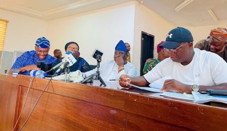 Osun LG Crisis: APC Orders Reinstated Chairmen, Councillors to Resume Monday osun-lg-crisis:-apc-orders-reinstated-chairmen,-councillors-to-resume-monday