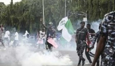 Police Fire Tear Gas At Protesters Against Emergency Rule In Abuja police-fire-tear-gas-at-protesters-against-emergency-rule-in-abuja