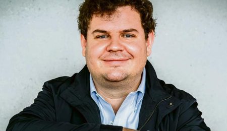 OpenAI Open to Acquiring Chrome if Google Is Forced to Sell, Executive Says openai-open-to-acquiring-chrome-if-google-is-forced-to-sell,-executive-says