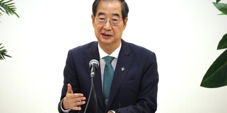 Han Duck-Soo Withdraws From South Korea Presidential Race, Clearing Path for Rival Kim Moon-soo han-duck-soo-withdraws-from-south-korea-presidential-race,-clearing-path-for-rival-kim-moon-soo