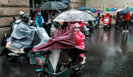 Heavy Rains Kill 5 In Southern China As Authorities Issue Disaster Warnings heavy-rains-kill-5-in-southern-china-as-authorities-issue-disaster-warnings
