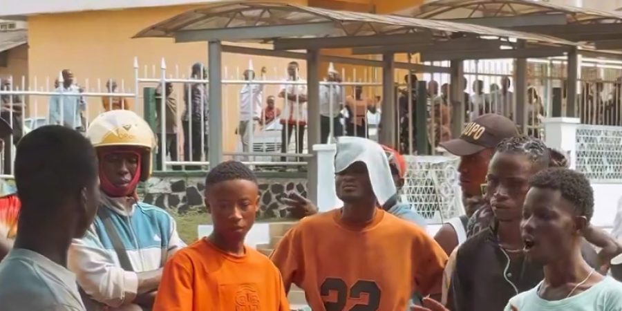 Ibadan Youths Protest as WAEC Candidate Dies from Stray Police Bullet ibadan-youths-protest-as-waec-candidate-dies-from-stray-police-bullet