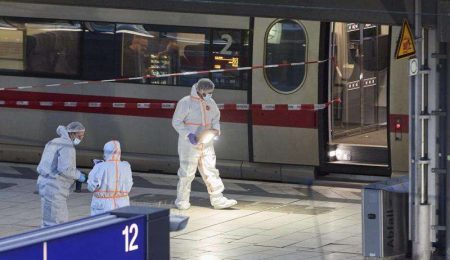 Knife Attack at Hamburg Central Station Leaves 18 Injured, Several in Critical Condition knife-attack-at-hamburg-central-station-leaves-18-injured,-several-in-critical-condition