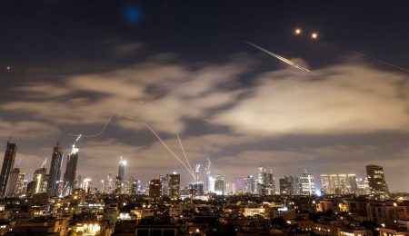 Iran Launches New Missile Barrage on Israel, Killing Three as Regional Conflict Escalates iran-launches-new-missile-barrage-on-israel,-killing-three-as-regional-conflict-escalates