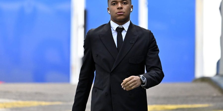 Mbappé Accuses PSG of Moral Harassment, Seeks 55M in Unpaid Wages mbappe-accuses-psg-of-moral-harassment,-seeks-55m-in-unpaid-wages
