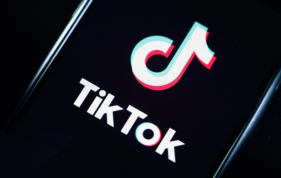 tiktok-developing-us-version-of-app-with-separate-algorithm,-user-data