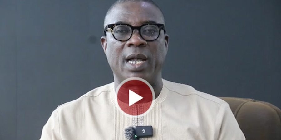 video:-fuji-artiste-kwam-1-apologises,-seeks-forgiveness-for-obstructing-plane-at-abuja-airport