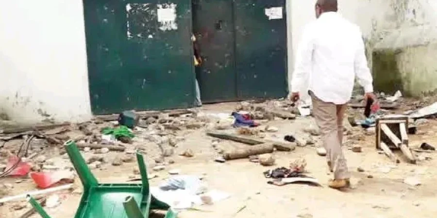 Sixteen Inmates Break Out of Keffi Custodial Centre sixteen-inmates-break-out-of-keffi-custodial-centre