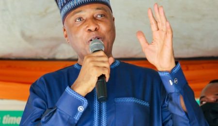 Saraki Blasts AbdulRazaq: Youre Failing To Protect Kwara People saraki-blasts-abdulrazaq:-youre-failing-to-protect-kwara-people