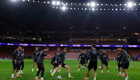 Atlético Madrid File UEFA Complaint Over Lack Of Hot Water At Arsenals Emirates Stadium atletico-madrid-file-uefa-complaint-over-lack-of-hot-water-at-arsenals-emirates-stadium