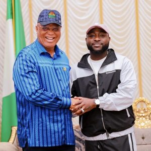 eno-hails-davido-for-kicking-off-5ive-alive-nigerian-tour-in-akwa-ibom
