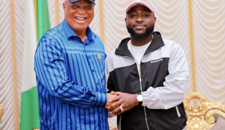 Eno Hails Davido for Kicking Off 5ive Alive Nigerian Tour in Akwa Ibom eno-hails-davido-for-kicking-off-5ive-alive-nigerian-tour-in-akwa-ibom