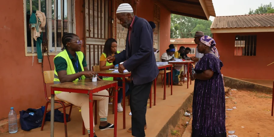 guinea-bissau-counts-votes-in-high-stakes-election-marked-by-tension-and-exclusion