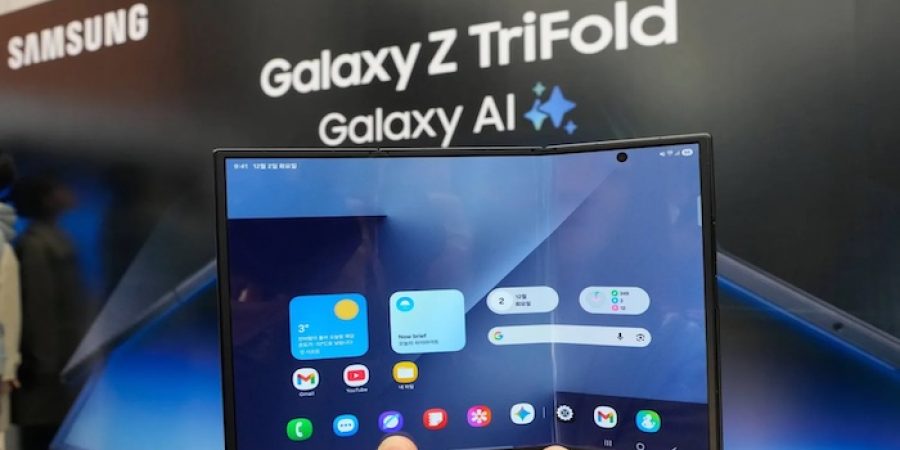 Samsung Unveils First Multi-Folding Phone, Set For Release In South Korea December 12 samsung-unveils-first-multi-folding-phone,-set-for-release-in-south-korea-december-12