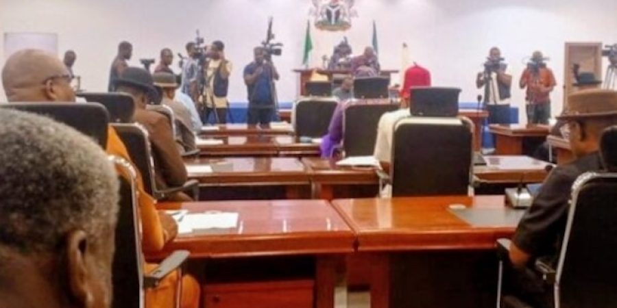 despite-peace-deal,-rivers-speaker,-15-others-abandon-pdp-for-apc