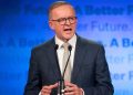 australias-pm-albanese-hails-under-16-social-media-ban,-but-teens-say-they-can-still-assess