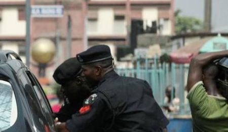 Lagos Police Stopped Tourists From US And Searched Their Phones, Alleges Record Label Exec lagos-police-stopped-tourists-from-us-and-searched-their-phones,-alleges-record-label-exec