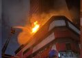 fire-guts-floors-of-25-storey-lagos-island-building,-firefighters-battle-blaze