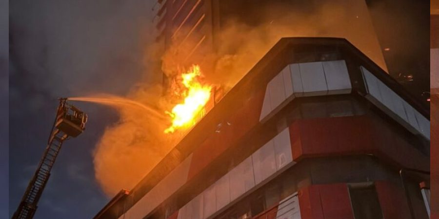 fire-guts-floors-of-25-storey-lagos-island-building,-firefighters-battle-blaze