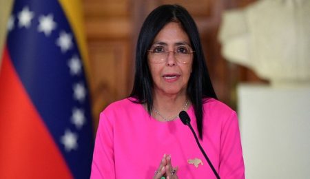 venezuelan-vp-to-us:-provide-proof-of-life-for-maduro,-wife