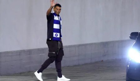 thiago-silva-arrives-in-oporto-after-completing-fc-porto-move