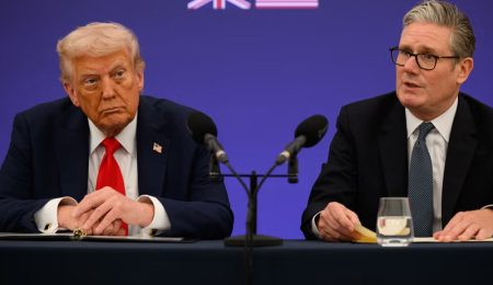 starmer-to-trump:-plan-to-apply-tariffs-over-greenland-is-wrong
