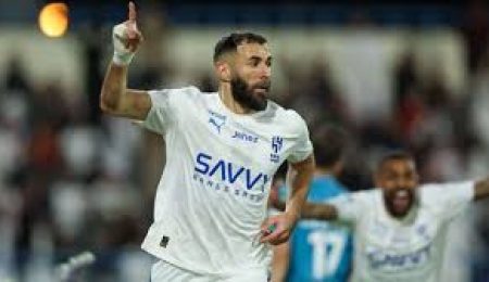 karim-benzema-scores-hat-trick-on-debut-as-al-hilal-crush-al-akhdoud-6-0