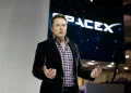 musk-says-spacex-prioritising-self-growing-moon-city,-puts-mars-plans-on-slower-track