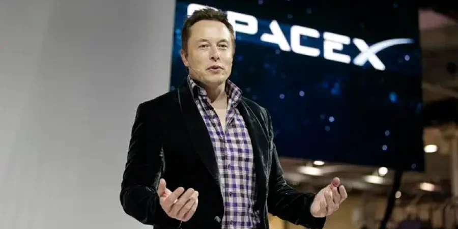 musk-says-spacex-prioritising-self-growing-moon-city,-puts-mars-plans-on-slower-track