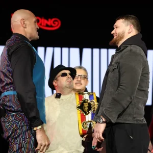 tyson-fury-to-face-arslanbek-makhmudov-without-trainer