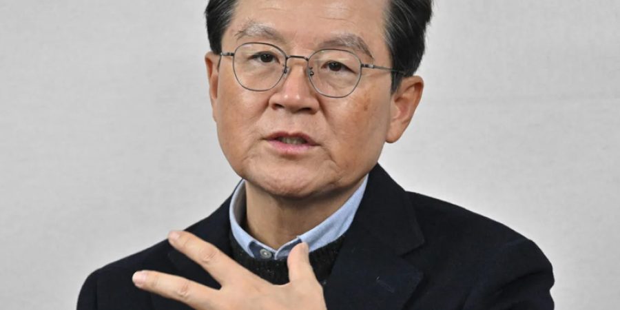 South Korea Court Sentences Former President Yoon Suk Yeol To Life Imprisonment south-korea-court-sentences-former-president-yoon-suk-yeol-to-life-imprisonment