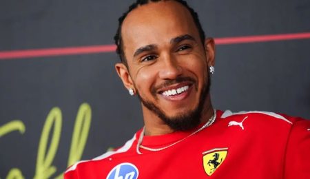 lewis-hamilton:-i-dont-want-to-retire-until-i-race-a-grand-prix-in-africa