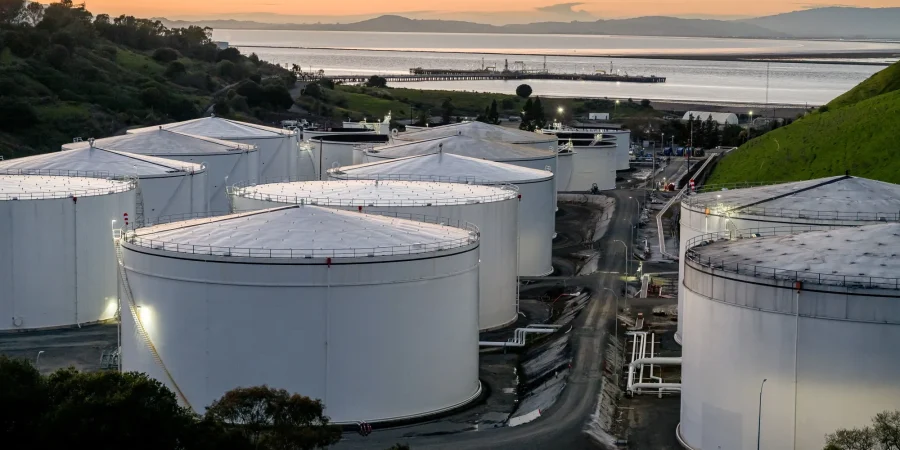 oil-tops-$100/barrel-for-first-time-since-2022-as-iran-war-unsettles-global-markets