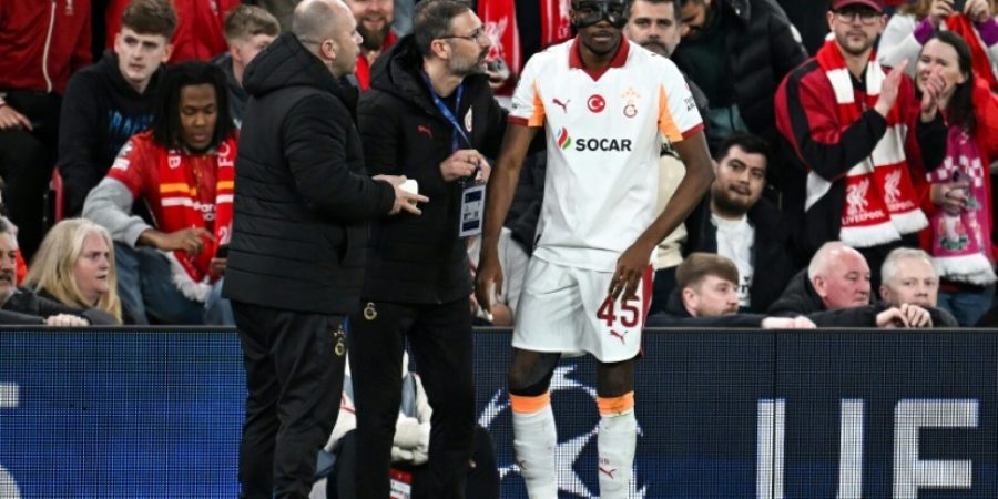 osimhen-set-for-surgery-after-fracturing-arm-in-galatasarays-4-0-loss-at-liverpool