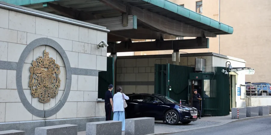 russia-expels-british-diplomat-over-spying-allegations