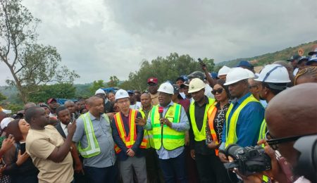 easter-holiday:-umahi-opens-one-section-of-enugu-onitsha-expressway-to-ease-traffic
