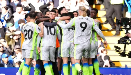 man-city-thrash-chelsea-3-0-at-stamford-bridge-to-put-pressure-on-arsenal