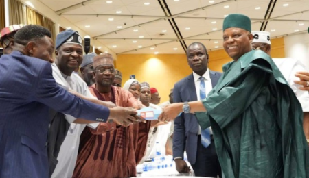 shettima-submits-tinubus-apc-nomination-forms-for-2027-re-election-bid